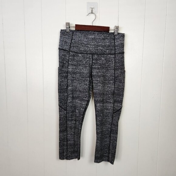 Lululemon Fast & Free Crop II Leggings Nulux 19" Salt Alpine White Black Active - Picture 6 of 11